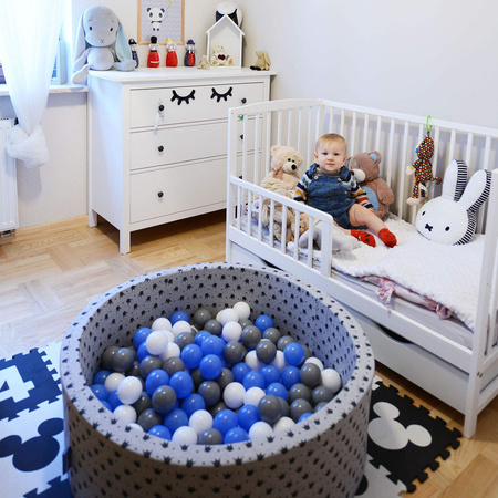 KiddyMoon Plastikowe piłeczki 7cm Zabawka zestaw kulek, szary-biały-niebieski-czarny