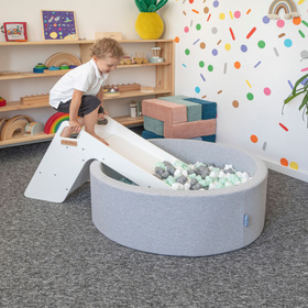 KiddyMoon Krzesełko ślizgawka 2w1 SC-002 Іграшка гірка, білий