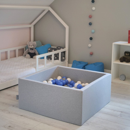 KiddyMoon Plastikowe piłeczki 7cm Zabawka zestaw kulek, szary-biały-niebieski