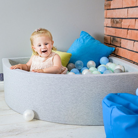 KiddyMoon Suchy basen okrągły z piłeczkami 7cm Zabawka basen piankowy, jasnoszary: perła-szary-transparent-babyblue-mięta